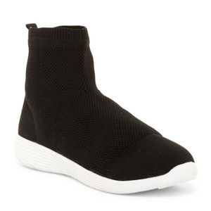 Chase & Chloe Farahi Knit Mid Sneaker Size 9